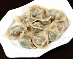 B01. Pork Dumplings with Napa Cabbage (12 pcs) 白菜猪肉水餃