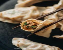 B16. Lamb Dumplings with Chinese Vegetables (12 pcs) 西湖羊肉水餃